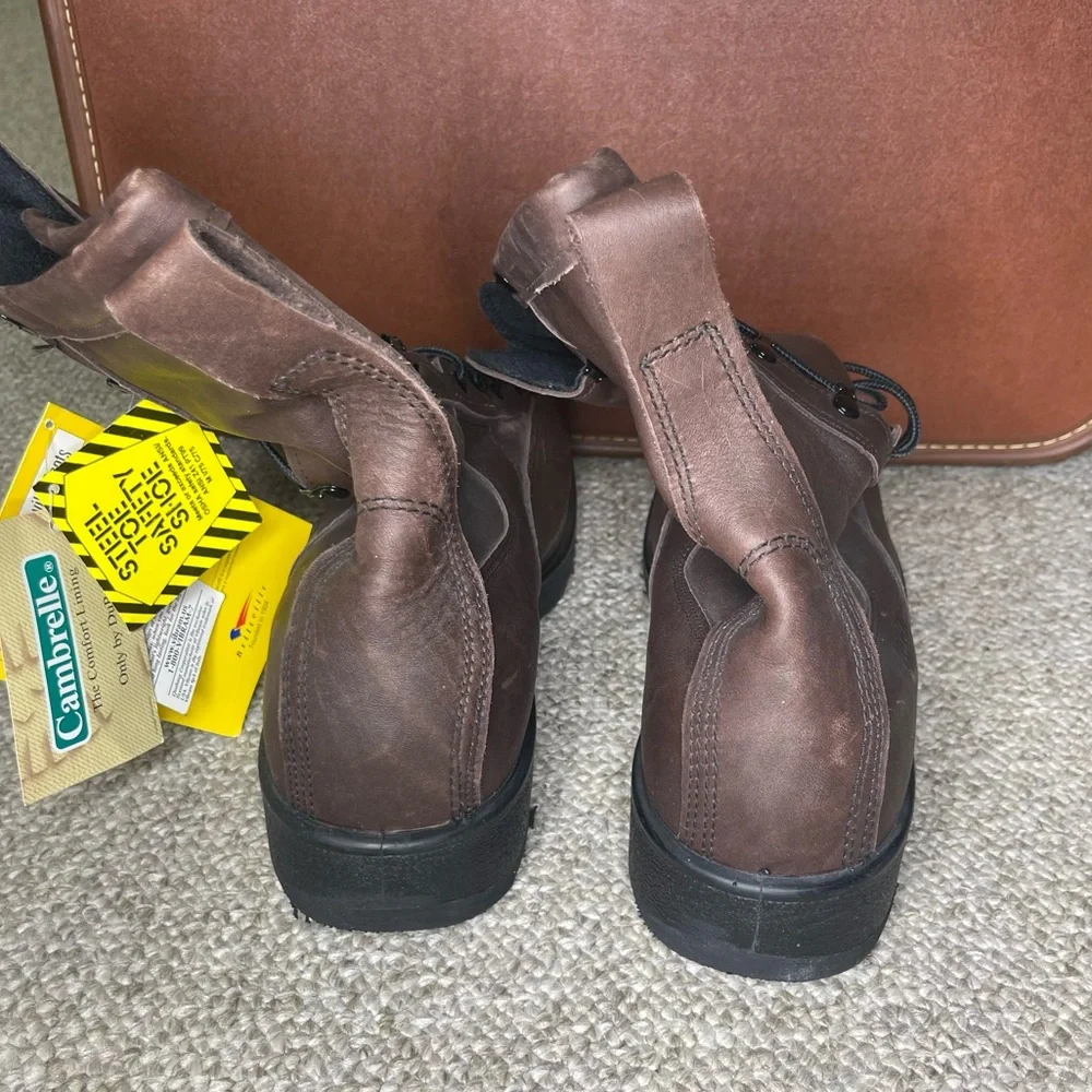 NWT Belleville steel toe boots